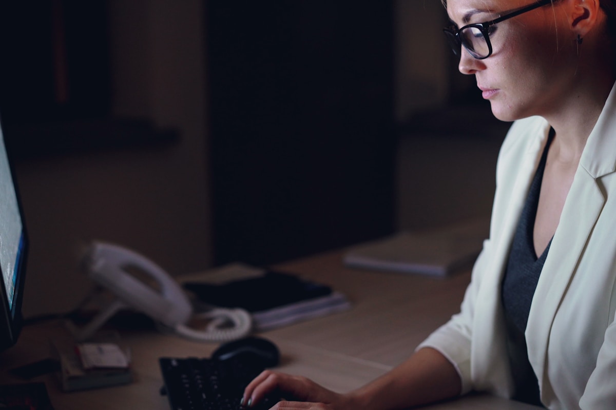Professional business contact and payroll administration support